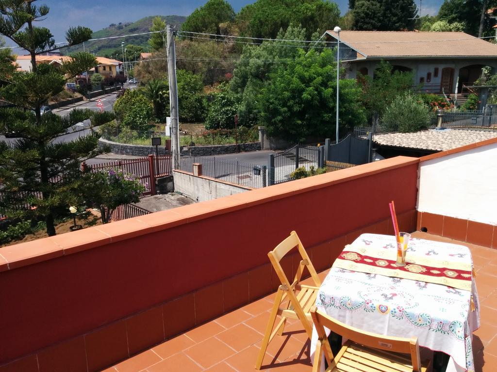 Casa Vacanze Volpe Dell'Etna Nicolosi Cameră foto